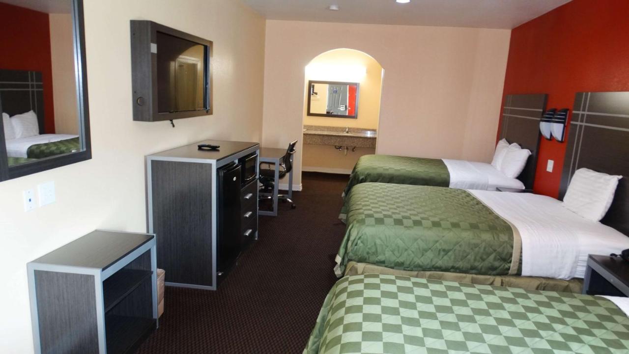 6 Houston, Tx - Willowbrook Mall 3* Houston